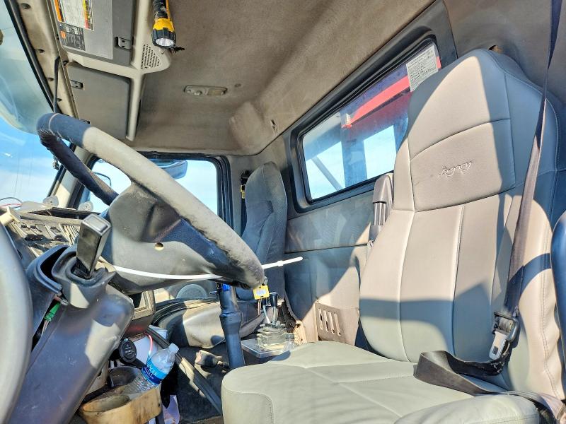 Продаж на аукціоні авто 2009 Volvo Vhd, vin: 4V5K99EJ09N270351, номер лоту: 61433476