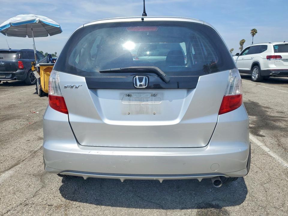Продажа на аукционе авто 2013 Honda Fit, vin: JHMGE8H35DC030126, номер лота: 55472516