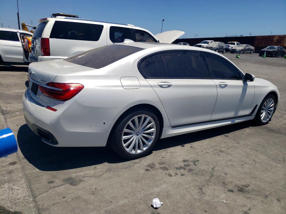 2017 Bmw 750 მანქანა იყიდება აუქციონზე, vin: WBA7F2C53HG421761, აუქციონის ნომერი: 57598326