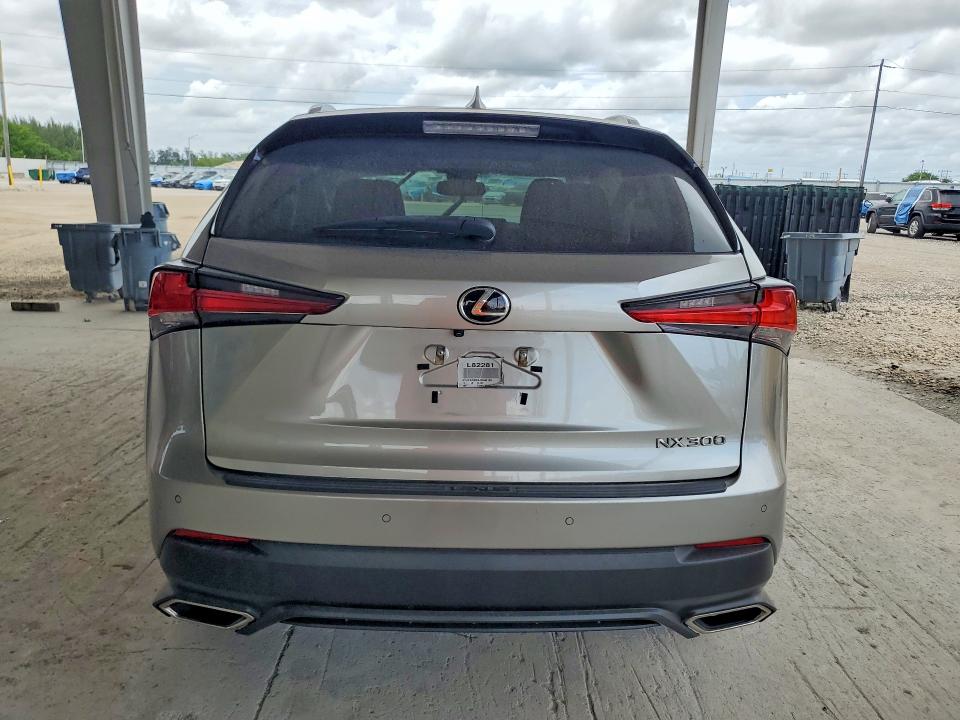 56182606 :رقم المزاد ، JTJYARBZ8J2090162 vin ، 2018 Lexus Nx 300 مزاد بيع