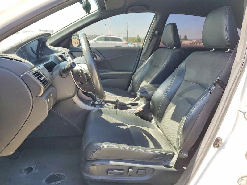 55451036 :رقم المزاد ، 1HGCR2F58HA244097 vin ، 2017 Honda Accord مزاد بيع