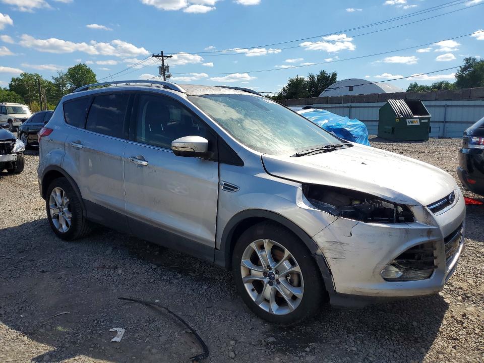 2014 Ford Escape მანქანა იყიდება აუქციონზე, vin: 1FMCU0J99EUD67182, აუქციონის ნომერი: 58107946