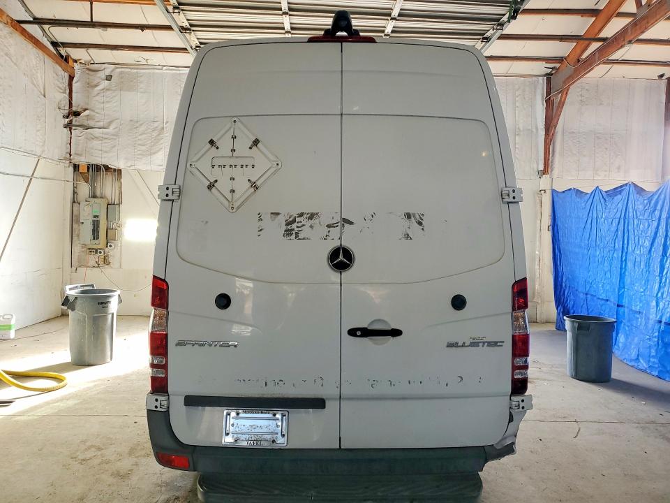 Продажа на аукционе авто 2015 Mercedes Benz Sprinter, vin: WD3PF4DC9FP138106, номер лота: 57469386