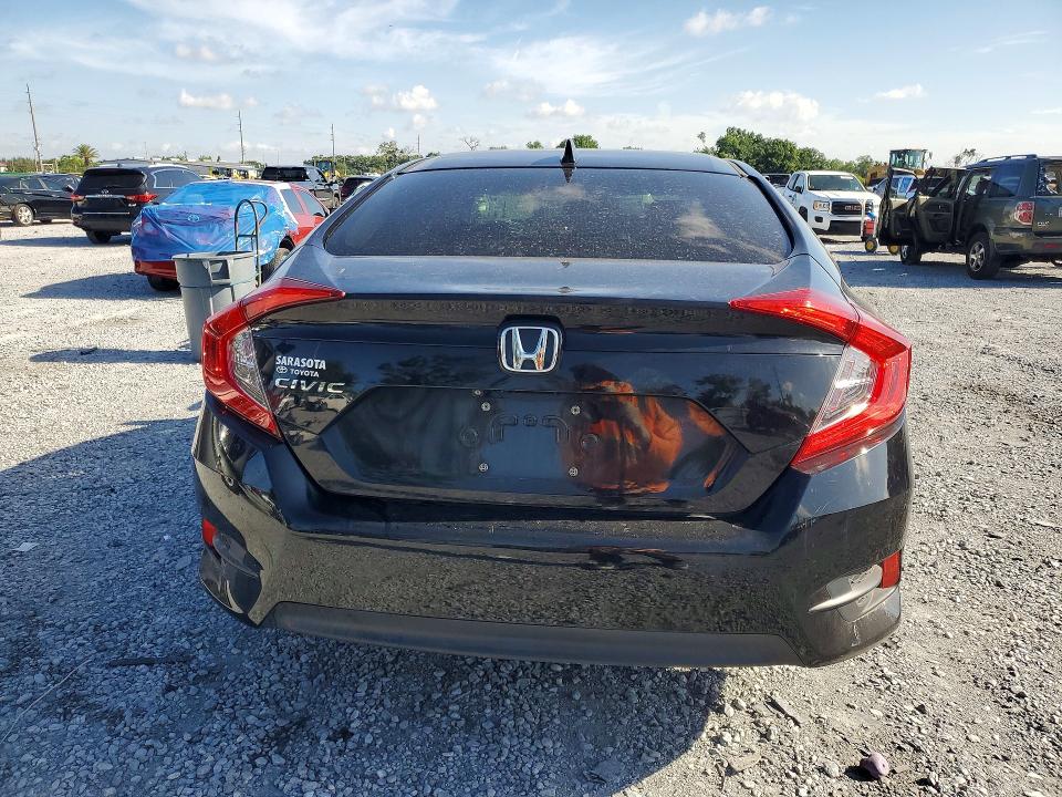 2018 Honda Civic მანქანა იყიდება აუქციონზე, vin: 2HGFC2F71JH597613, აუქციონის ნომერი: 57691606