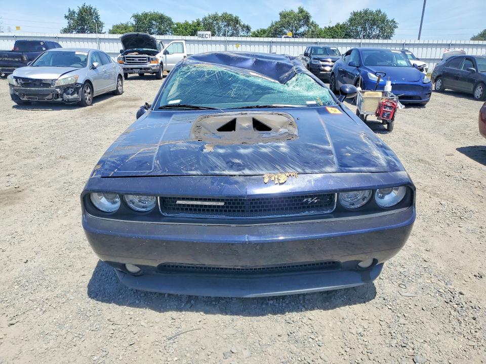 55622796 :رقم المزاد ، 2C3CDYBT9CH261980 vin ، 2012 Dodge Challenger مزاد بيع
