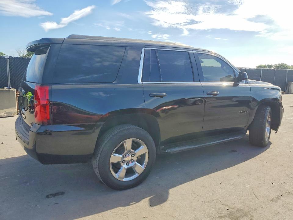 56180946 :رقم المزاد ، 1GNSCAKC8JR270529 vin ، 2018 Chevrolet Tahoe مزاد بيع