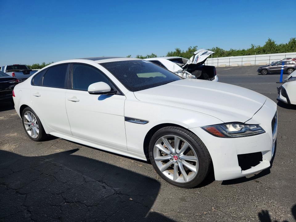 57625656 :رقم المزاد ، SAJBF4BV5GCY16283 vin ، 2016 Jaguar Xf مزاد بيع