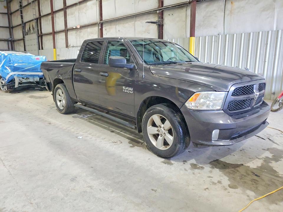 56963016 :رقم المزاد ، 1C6RR7KG4FS720003 vin ، 2015 Ram 1500 مزاد بيع