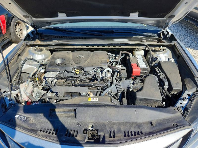 54461906 :رقم المزاد ، 4T1C11AK7NU676229 vin ، 2022 Toyota Camry مزاد بيع
