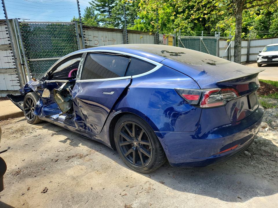 55040406 :رقم المزاد ، 5YJ3E1EA8LF796931 vin ، 2020 Tesla Model 3 مزاد بيع