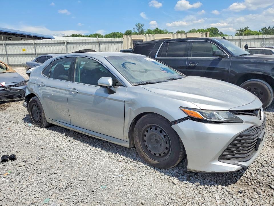Продаж на аукціоні авто 2018 Toyota Camry, vin: 4T1B11HK9JU552880, номер лоту: 55407936