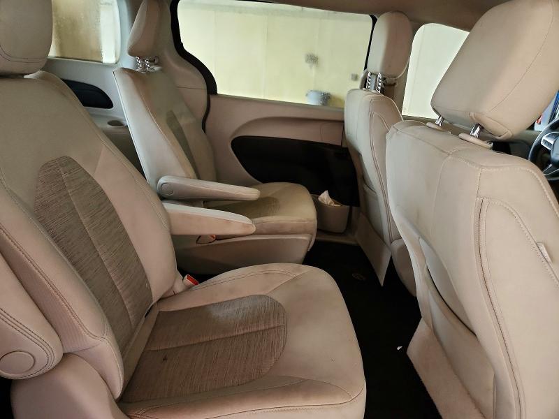 Auction sale of the 2018 Chrysler Pacifica, vin: 2C4RC1H70JR125142, lot number: 55651406