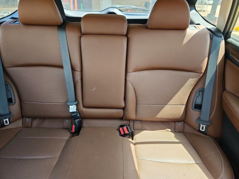 56106316 :رقم المزاد ، 4S4BSETC0J3231336 vin ، 2018 Subaru Outback مزاد بيع