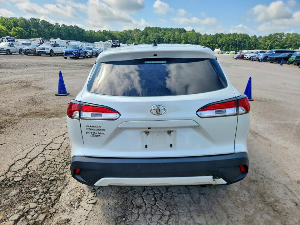 Продажа на аукционе авто 2022 Toyota Corolla Cross, vin: 7MUAAAAG5NV018362, номер лота: 58988926