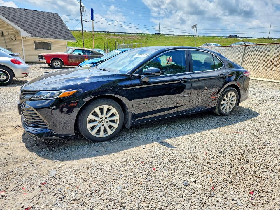 56634276 :رقم المزاد ، 4T1C11AK1LU942521 vin ، 2020 Toyota Camry مزاد بيع