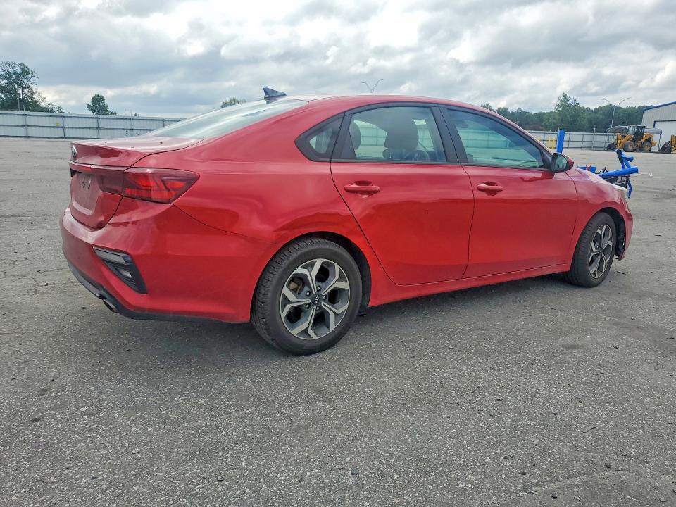 2021 Kia Forte მანქანა იყიდება აუქციონზე, vin: 3KPF24AD9ME410080, აუქციონის ნომერი: 57378126