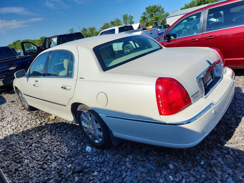 Aukcja sprzedaży 2004 Lincoln Town Car, vin: 1LNHM83W44Y679960, numer aukcji: 58277896