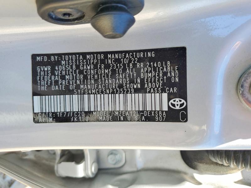 55777216 :رقم المزاد ، 5YFS4MCE5NP135239 vin ، 2022 Toyota Corolla مزاد بيع