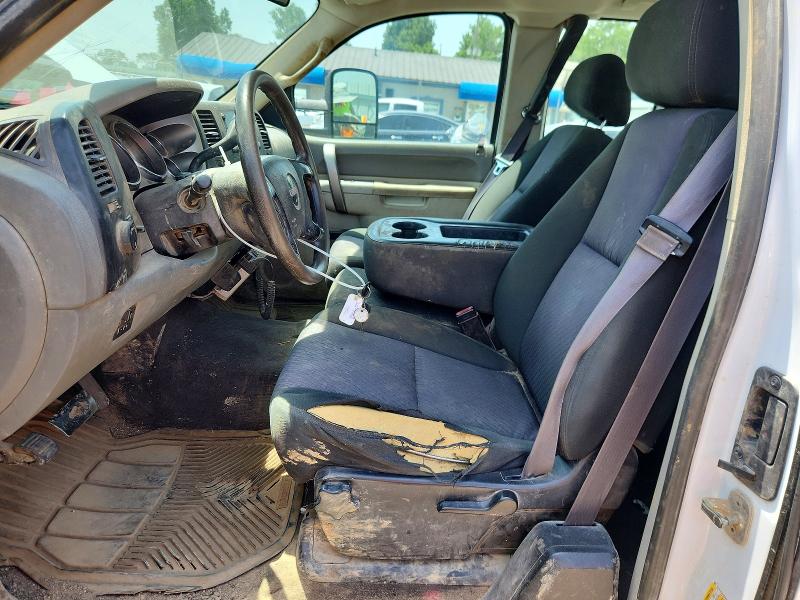 85984525 :رقم المزاد ، 1GT21ZCG2DZ329075 vin ، 2013 Gmc Sierra مزاد بيع