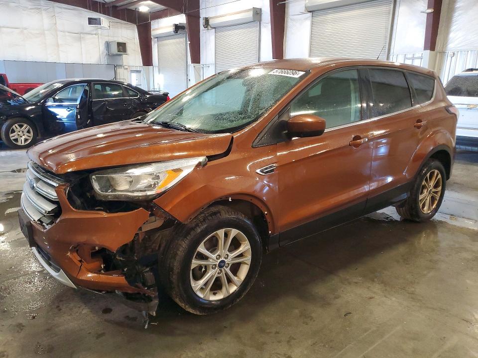 2017 Ford Escape მანქანა იყიდება აუქციონზე, vin: 1FMCU9GD0HUE76246, აუქციონის ნომერი: 57666096