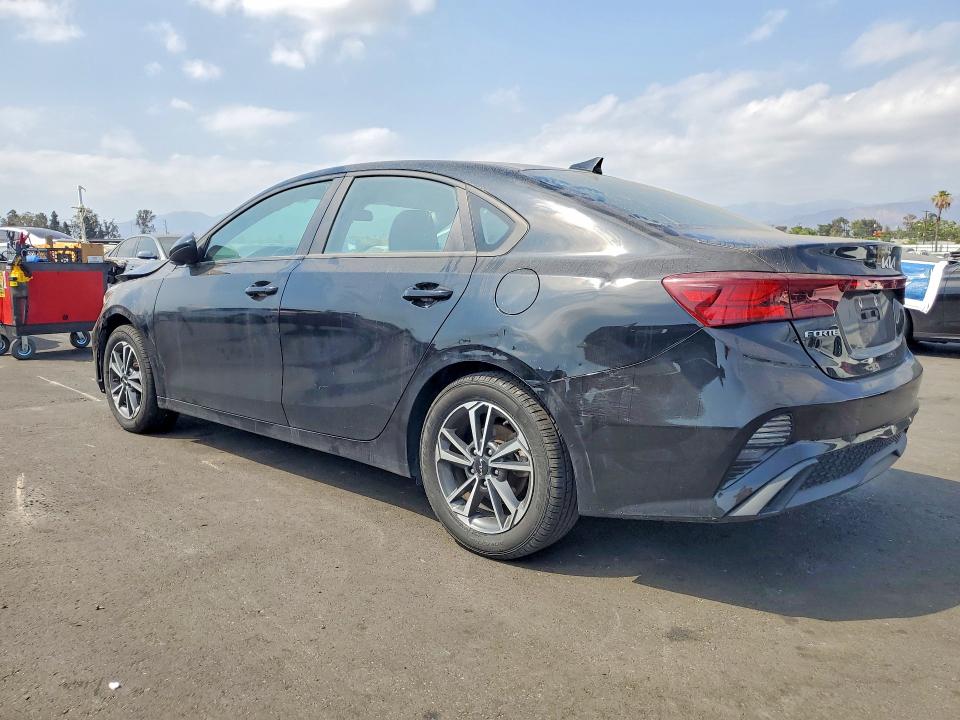 2023 Kia Forte მანქანა იყიდება აუქციონზე, vin: 3KPF24AD8PE612140, აუქციონის ნომერი: 57403376
