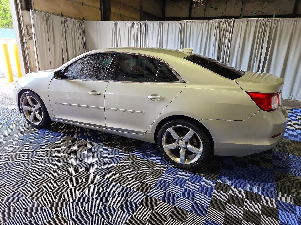 2015 Chevrolet Malibu მანქანა იყიდება აუქციონზე, vin: 1G11C5SL5FF270260, აუქციონის ნომერი: 55951926