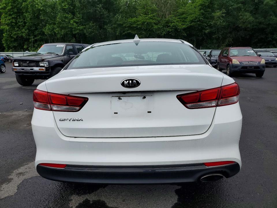 2017 Kia Optima მანქანა იყიდება აუქციონზე, vin: 5XXGT4L39HG147687, აუქციონის ნომერი: 58407406