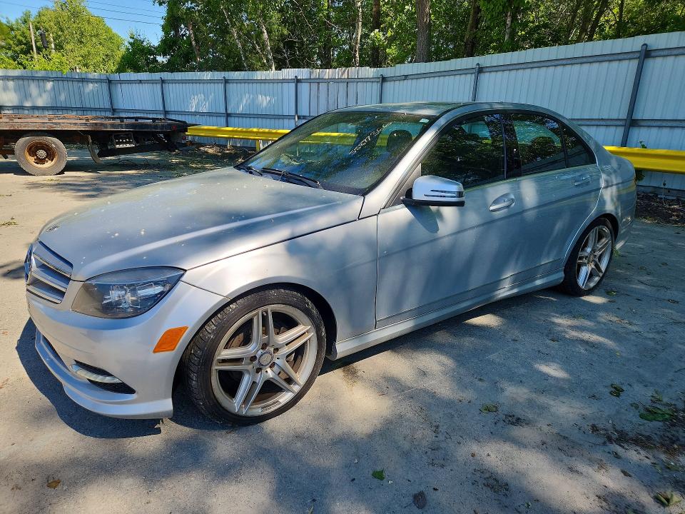 2011 Mercedes-benz C მანქანა იყიდება აუქციონზე, vin: WDDGF8BB9BR148615, აუქციონის ნომერი: 55877366