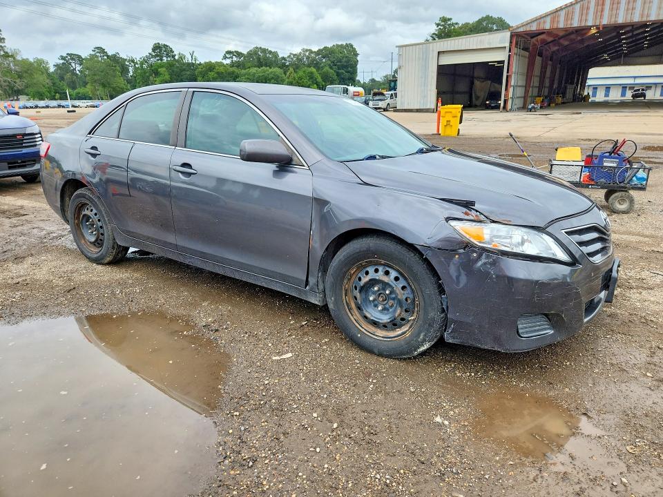 57311956 :رقم المزاد ، 4T4BF3EK5AR013230 vin ، 2010 Toyota Camry مزاد بيع