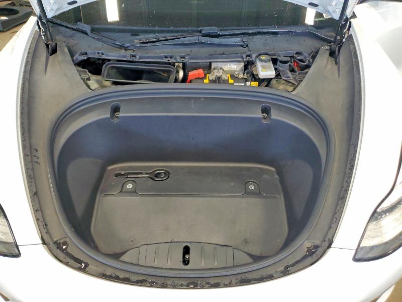 57496156 :رقم المزاد ، 5YJ3E1EB4LF606986 vin ، 2020 Tesla Model 3 مزاد بيع