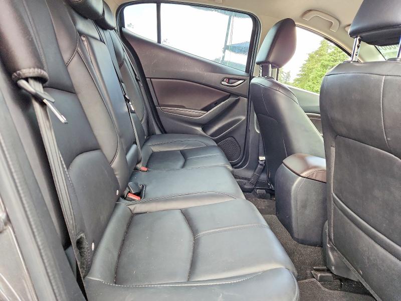 56684886 :رقم المزاد ، 3MZBN1L37JM176254 vin ، 2018 Mazda 3 مزاد بيع
