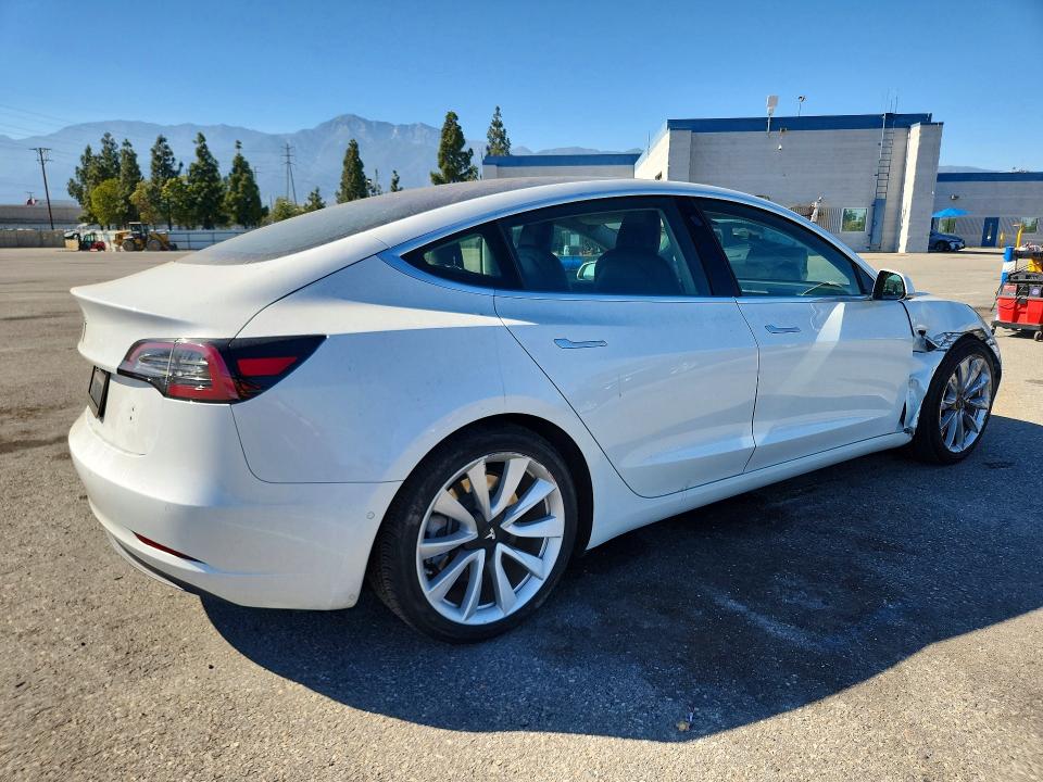 Продажа на аукционе авто 2020 Tesla Model 3, vin: 5YJ3E1EAXLF806455, номер лота: 57598536