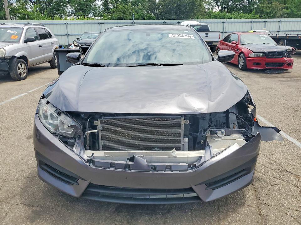 2018 Honda Civic მანქანა იყიდება აუქციონზე, vin: 19XFC2F71JE035821, აუქციონის ნომერი: 57296266