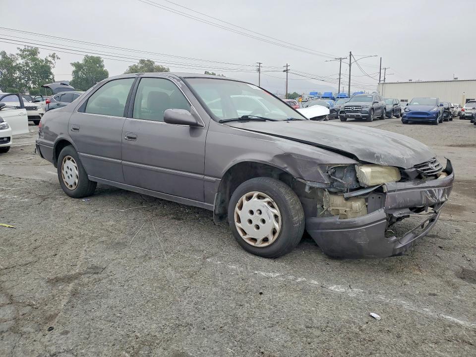 1998 Toyota Camry მანქანა იყიდება აუქციონზე, vin: JT2BG22KXW0241810, აუქციონის ნომერი: 55525356
