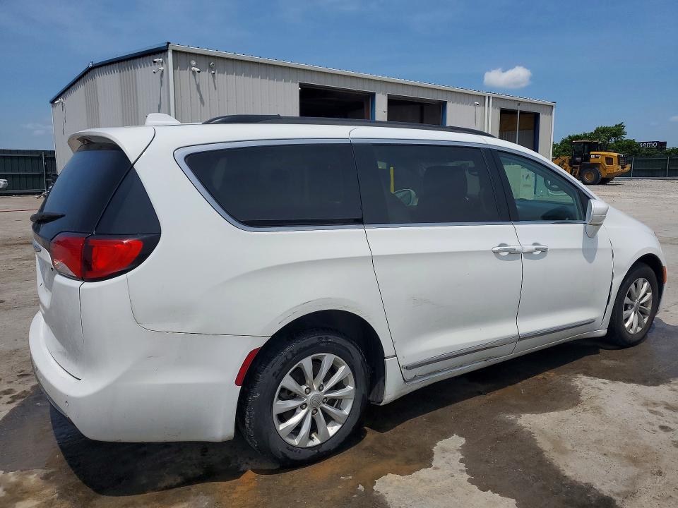 Продажа на аукционе авто 2017 Chrysler Pacifica, vin: 2C4RC1BG1HR569150, номер лота: 58400826