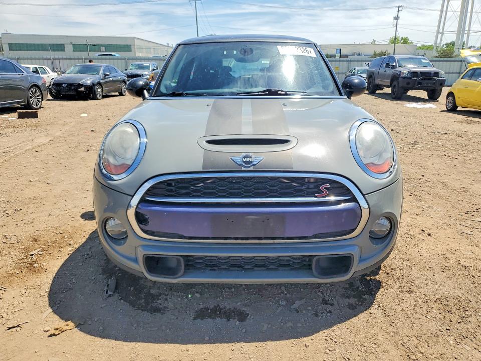 55682826 :رقم المزاد ، WMWXP7C50F2A42045 vin ، 2015 Mini Cooper مزاد بيع