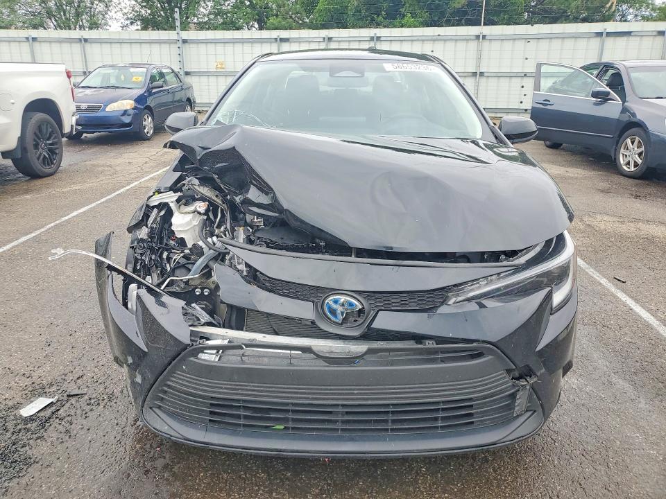 2025 Toyota Corolla Hybrid მანქანა იყიდება აუქციონზე, vin: JTDBCMFE8SJ047428, აუქციონის ნომერი: 58653236