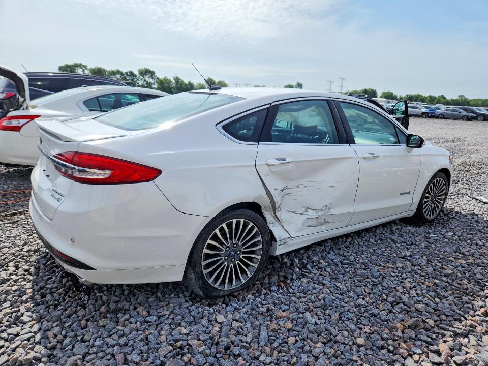 56838126 :رقم المزاد ، 3FA6P0RU6HR265440 vin ، 2017 Ford Fusion مزاد بيع