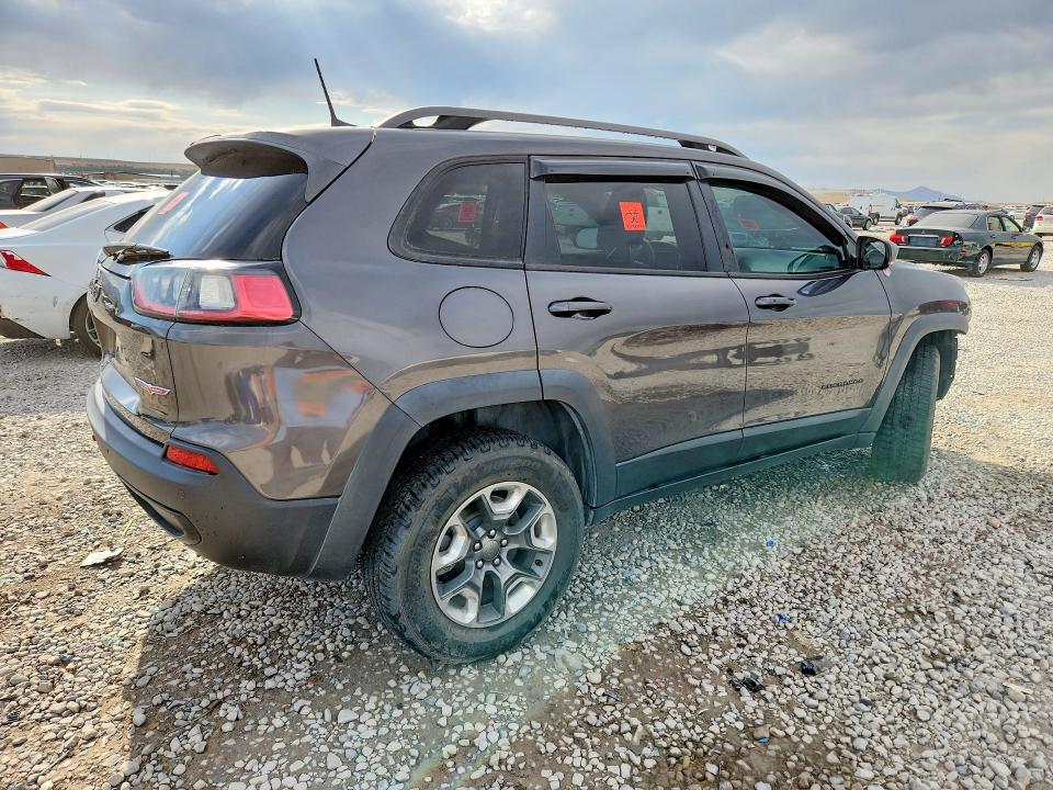57749146 :رقم المزاد ، 1C4PJMBX3KD106757 vin ، 2019 Jeep Cherokee مزاد بيع