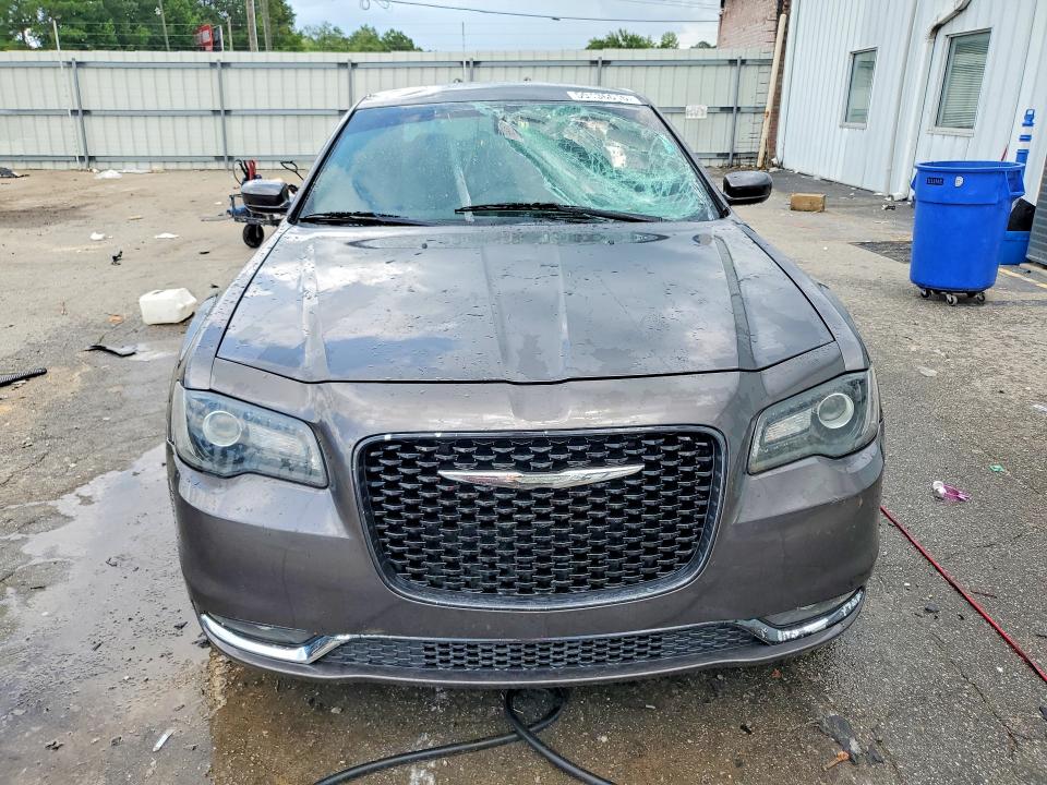 59136616 :رقم المزاد ، 2C3CCABGXKH570319 vin ، 2019 Chrysler 300 مزاد بيع