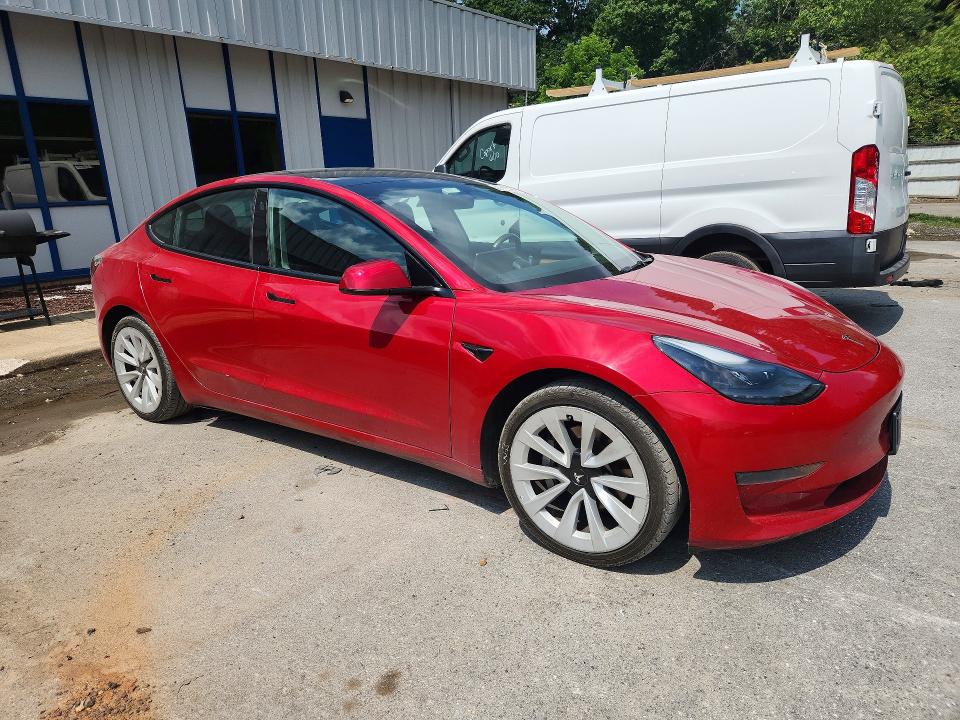 56848126 :رقم المزاد ، 5YJ3E1EA1NF288755 vin ، 2022 Tesla Model 3 مزاد بيع