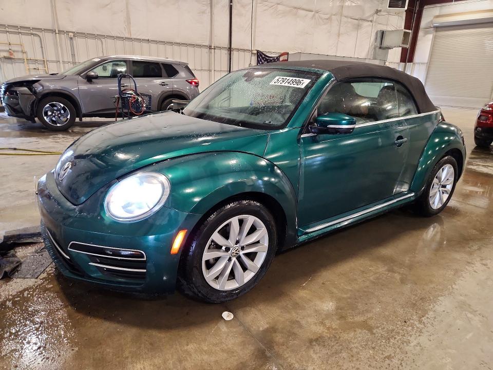 Продажа на аукционе авто 2017 Volkswagen Beetle, vin: 3VW517AT2HM809946, номер лота: 57914996