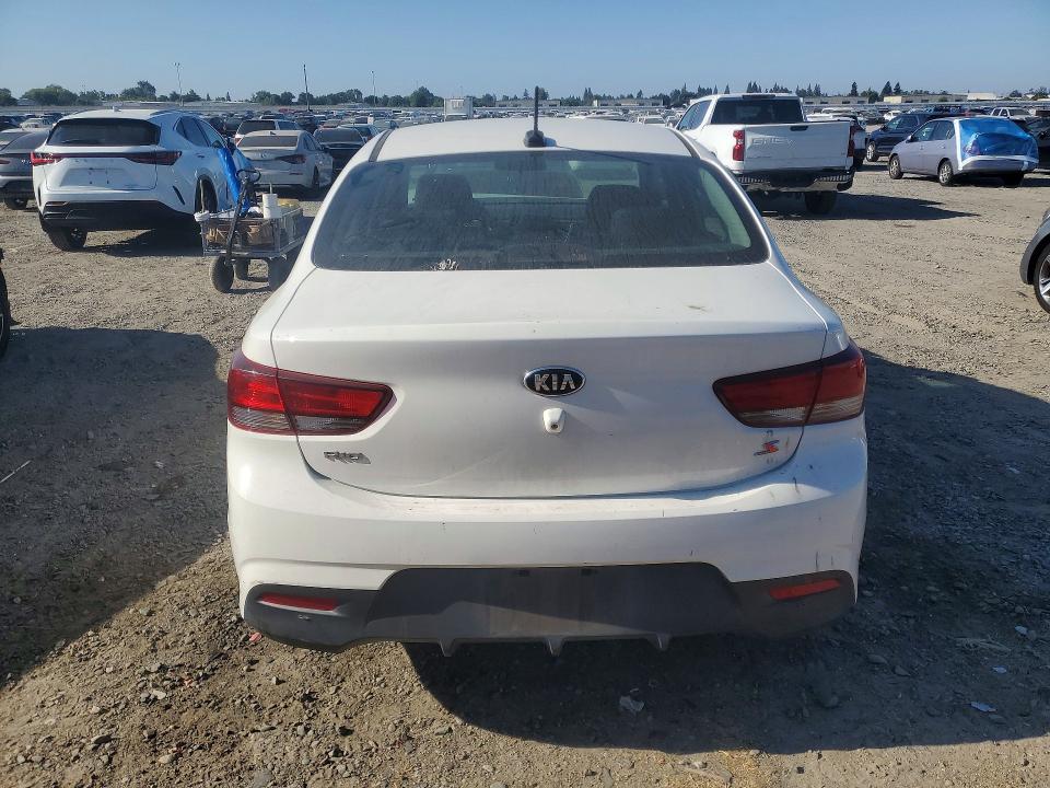 2018 Kia Rio მანქანა იყიდება აუქციონზე, vin: 3KPA24AB9JE097245, აუქციონის ნომერი: 58137336