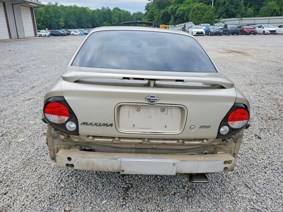 58041796 :رقم المزاد ، JN1CA31D11T834312 vin ، 2001 Nissan Maxima مزاد بيع