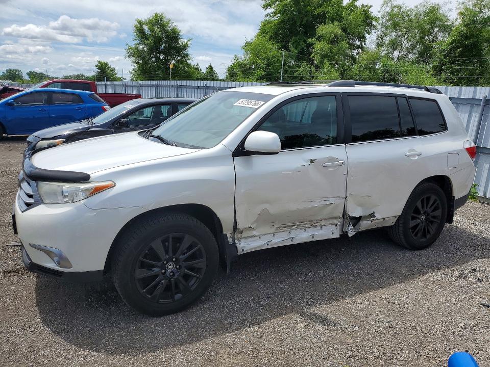 Продажа на аукционе авто 2013 Toyota Highlander, vin: 5TDBK3EHXDS186099, номер лота: 57295766
