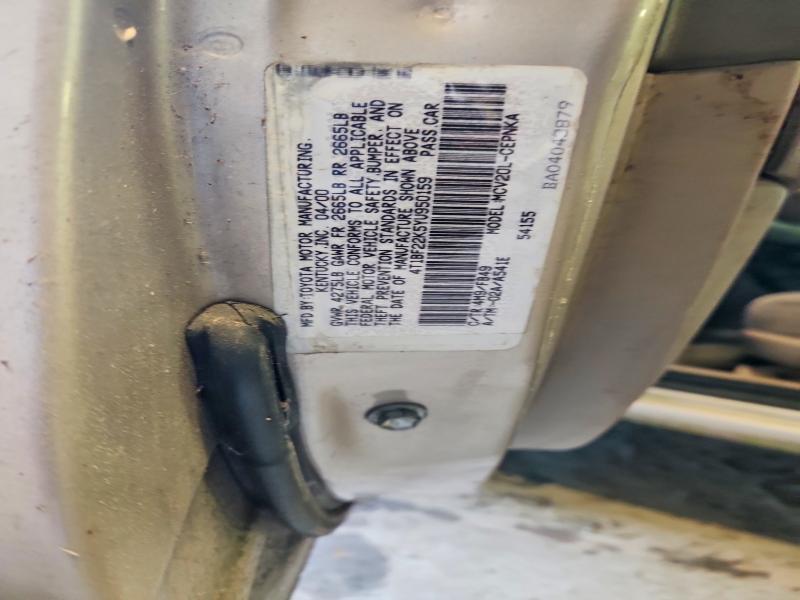 56769166 :رقم المزاد ، 4T1BF22K5YU950159 vin ، 2000 Toyota Camry مزاد بيع