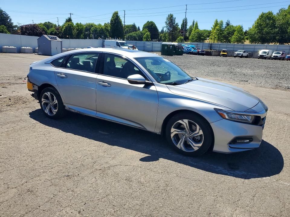 56806176 :رقم المزاد ، 1HGCV2F51JA014449 vin ، 2018 Honda Accord مزاد بيع