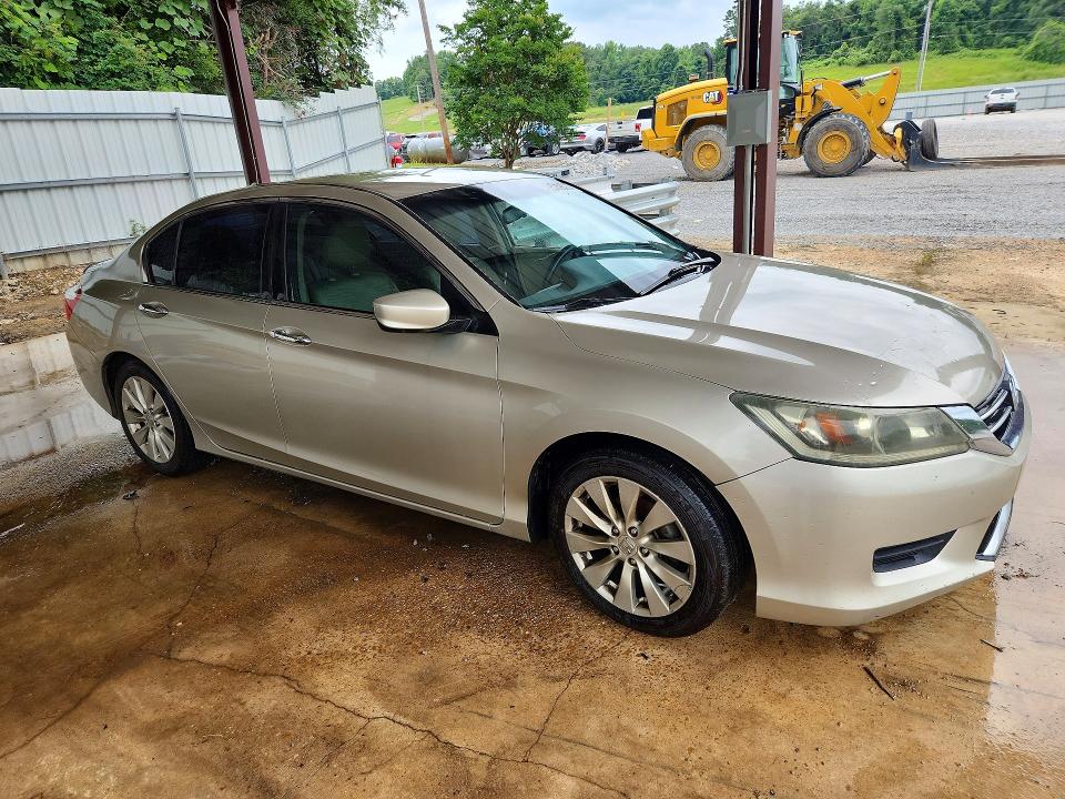 Продажа на аукционе авто 2015 Honda Accord, vin: 1HGCR2F37FA257189, номер лота: 58625166
