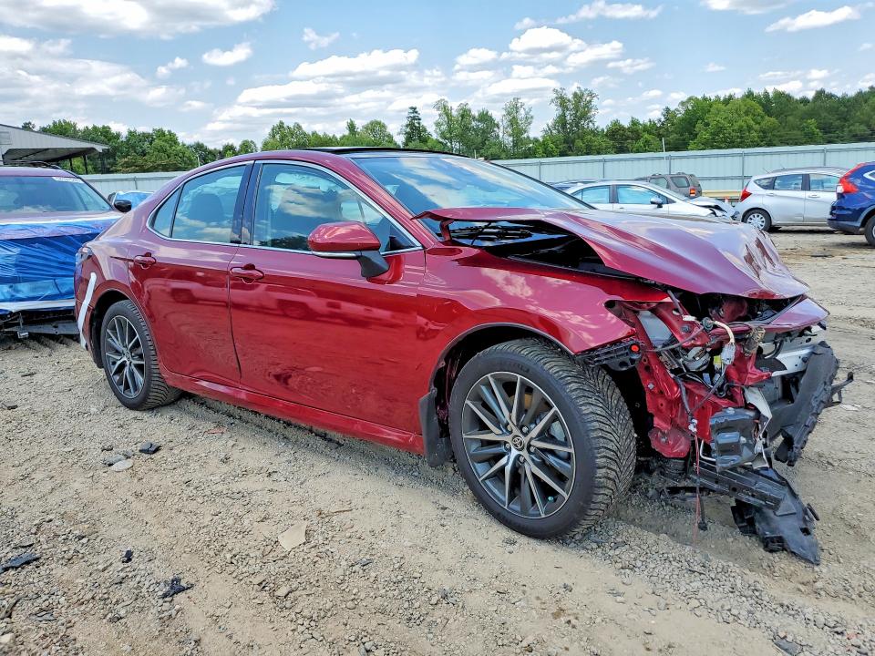 Продаж на аукціоні авто 2021 Toyota Camry, vin: 4T1F11BK3MU024332, номер лоту: 58715996
