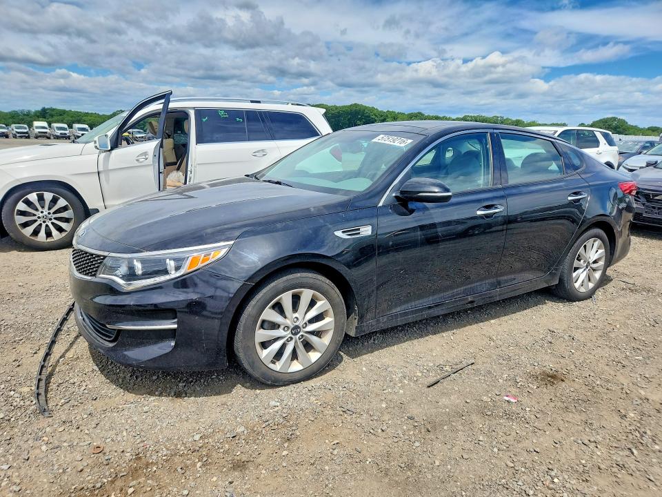 Продаж на аукціоні авто 2016 Kia Optima, vin: 5XXGU4L39GG068158, номер лоту: 57519216